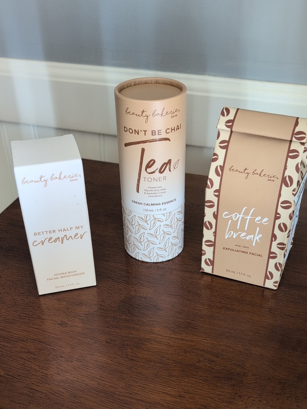 Beauty Bakerie Tan & White Skincare Trio – Don’t Be Chai Tea Toner Set
